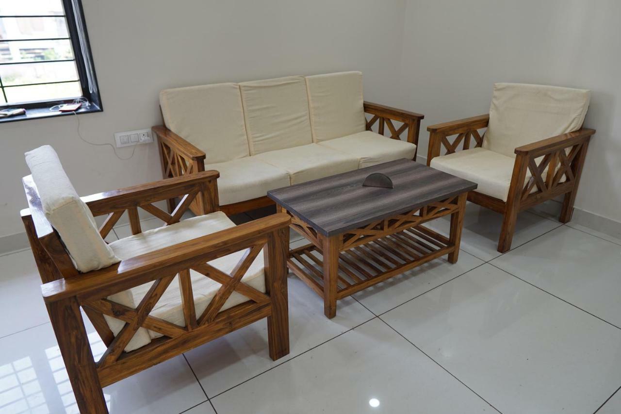 Hotel Rama Golden Root New Town Calcutta  Esterno foto